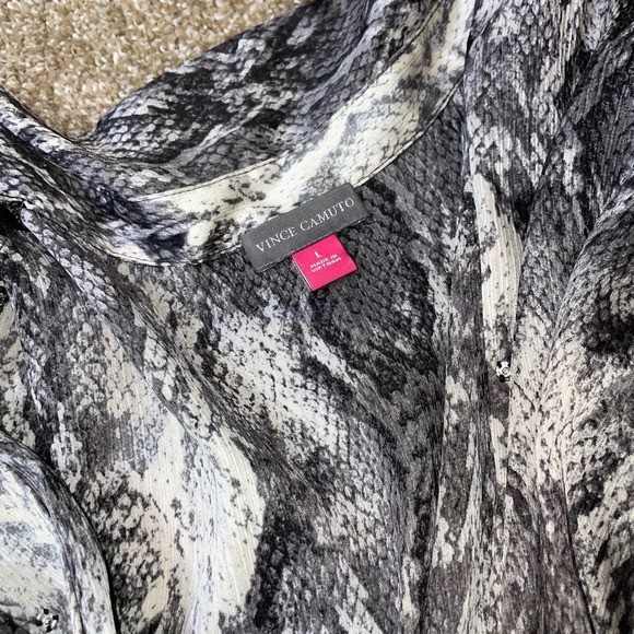 Vince Camuto blouse top faux wrap snake skin print long sleeve black/white SZ L - Picture 10 of 11